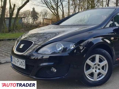 Seat Leon 1.6 diesel 105 KM 2012r. (olkusz)