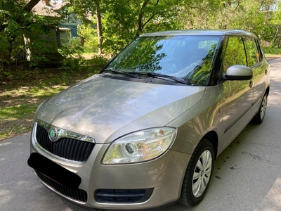 Skoda Fabia II Hatchback 1.2 i HTP 12V 70KM 2009