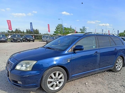 Toyota Avensis II Kombi 2.0 D-4D 116KM 2003