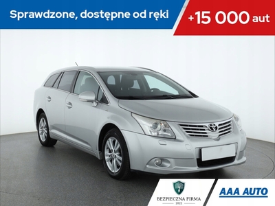 Toyota Avensis II Kombi 2.0 D-4D 126KM 2009