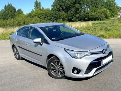 Toyota Avensis III Sedan Facelifting 2015 2.0 D-4D 143KM 2015