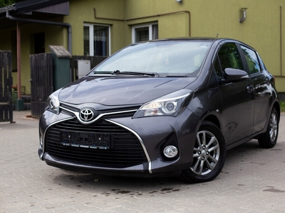 Toyota Yaris III Hatchback 5d Facelifting 1.33 Dual VVT-i 99KM 2014