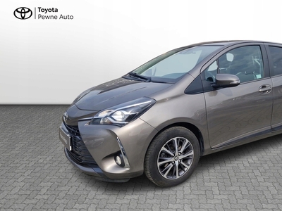 Toyota Yaris III Hatchback 5d Facelifting 2017 1.5 Dual VVT-iE 111KM 2020