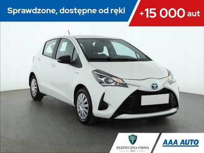 Toyota Yaris III Hatchback 5d Facelifting 2017 1.5 Hybrid 100KM 2018