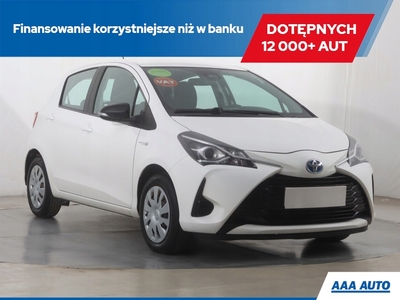 Toyota Yaris III Hatchback 5d Facelifting Hybrid 100KM 2017