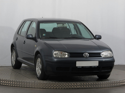 Volkswagen Golf 2000 1.6 220468km Hatchback