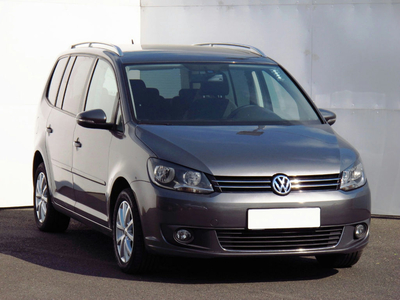 Volkswagen Touran 2014 2.0 TDI 178576km Samochody Rodzinne