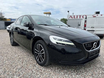 Volvo V40 II Hatchback Facelifting 2.0 D3 150KM 2019