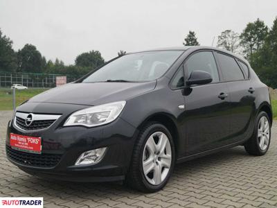 Opel Astra 1.4 benzyna 140 KM 2011r. (Goczałkowice-Zdrój)