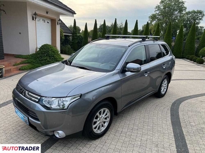 Mitsubishi Outlander 2.0 benzyna 150 KM 2013r. (krotoszyn)