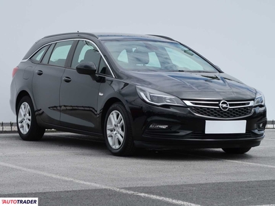 Opel Astra 1.6 108 KM 2017r. (Piaseczno)