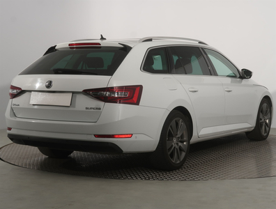 Skoda Superb 2016 2.0 TDI 248039km Kombi