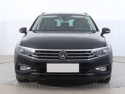 Volkswagen Passat 2019 2.0 TDI 155886km Kombi