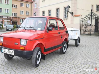 Fiat 126p i przyczepka Niewiadów N 250 po pełnej renowacji