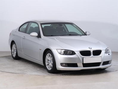 BMW SERIA 3 IV (E90/E91/E92/E93) BMW SERIA 3 , 174 KM, Xenon, Bi-Xenon, Klimatronic, Tempomat