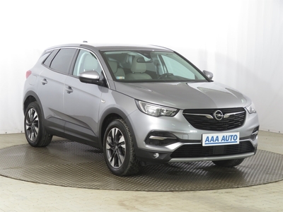 Opel Grandland 2023 1.2 Turbo 10550km SUV