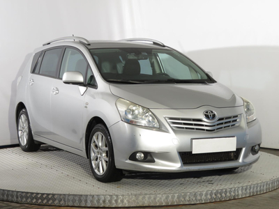 Toyota Verso 2014 1.8 Valvematic 152585km Samochody Rodzinne