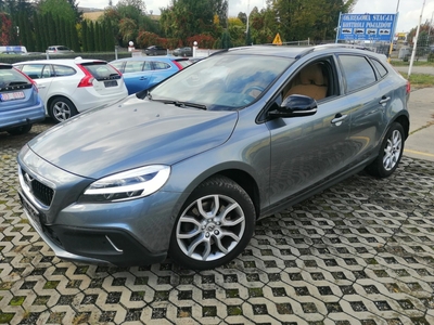 Volvo V40 II CC AUTOMAT 1.5 benzyna 152KM 2019r