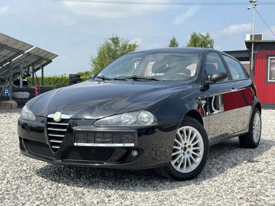 Alfa Romeo 147 Hatchback 1.6 i 16V T.Spark 120KM 2006