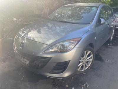 Mazda 3 2.2 diesel, stan idealny ale z małym defektem