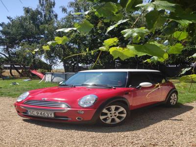 Mini Cooper 1,6 benzyna