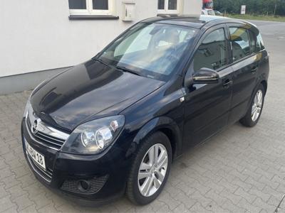 Opel Astra 1,6 Rok 2008/2009 Niemcy