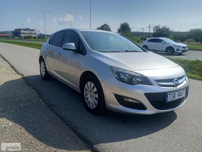 Opel Astra J