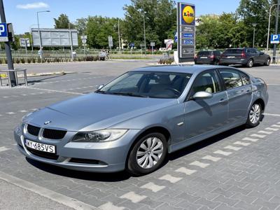 Samochód BMW 3 320i, E90