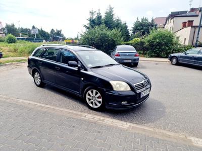 Toyota Avensis 1.8 LPG stan bdb zadbana prywatnie