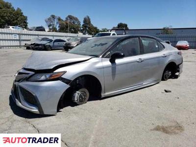 Toyota Camry 2.0 hybrydowy 2023r. (HAYWARD)