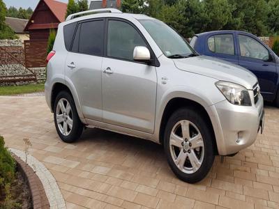 Toyota RAV4 2.2 177 KM 4x4 AWD super stan przebieg 188tyś