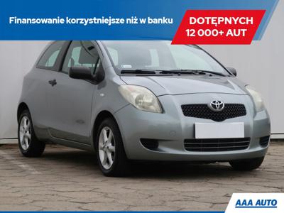 Toyota Yaris II Hatchback 5d 1.0 VVT-i 69KM 2006