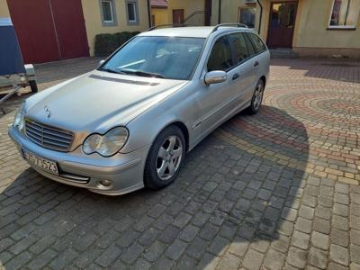 Używane Mercedes-Benz Klasa C - 10 700 PLN, 535 296 km, 2005