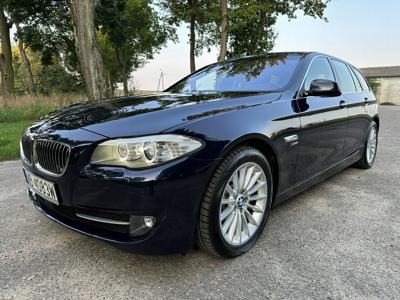 BMW Seria 5 F10-F11 Touring 528i 245KM 2012