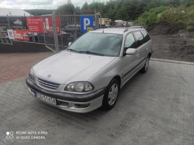 Toyota Avensis I Kombi 2.0 D-4D 110KM 2000