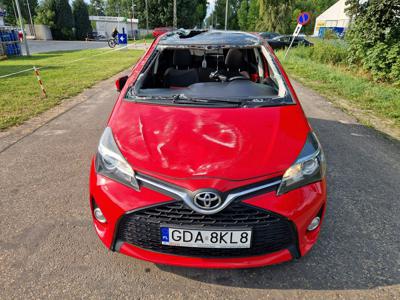 Toyota Yaris III Hatchback 5d Facelifting 1.33 Dual VVT-i 99KM 2014