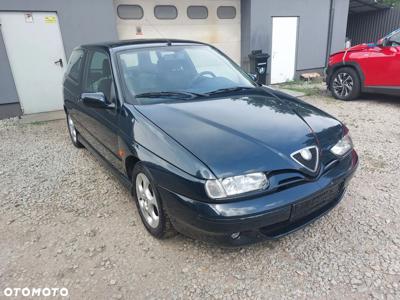 Alfa Romeo 145 1.6 TSpark 16v