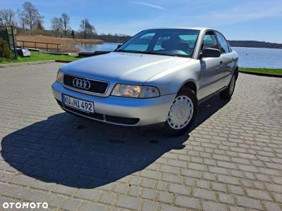 Audi A4 1.6