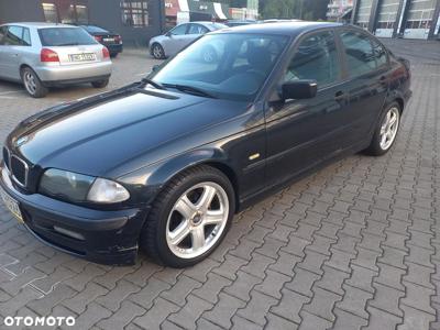 BMW Seria 3 318i