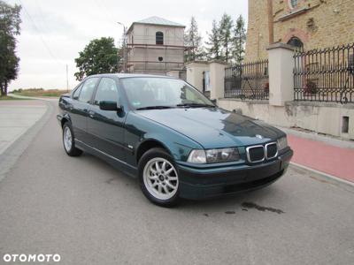 BMW Seria 3 318i