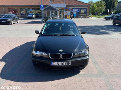 BMW Seria 3 318i