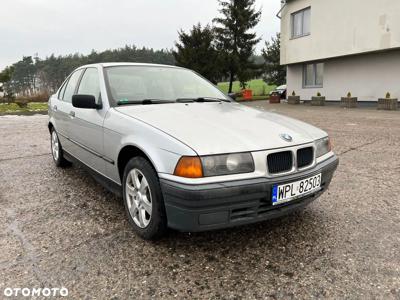 BMW Seria 3 318i