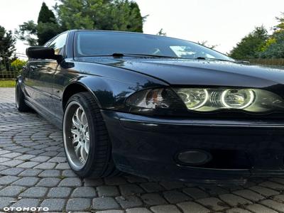 BMW Seria 3 320i