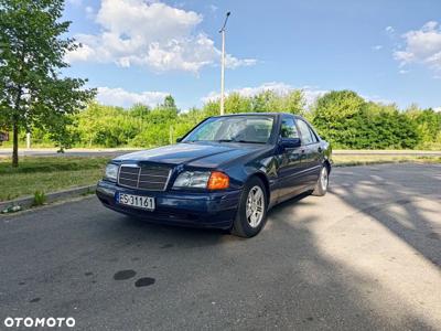 Mercedes-Benz Klasa C 180 Sport