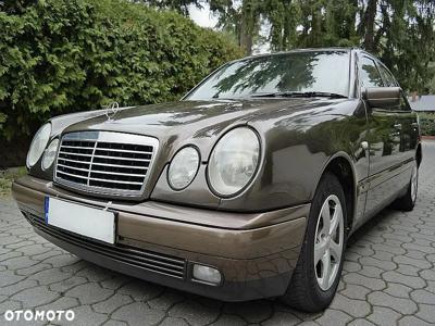 Mercedes-Benz Klasa E 200 CDI Classic