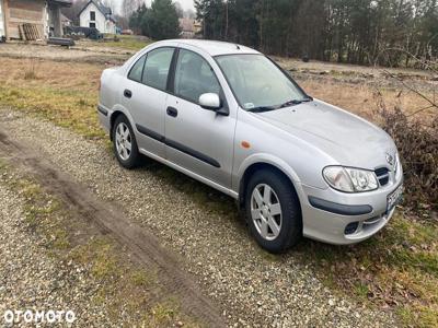 Nissan Almera