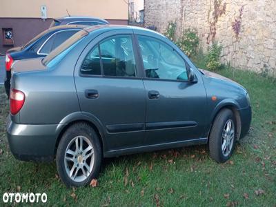 Nissan Almera II 1.5 Base