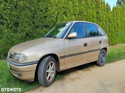 Opel Astra 1.6 16V 100