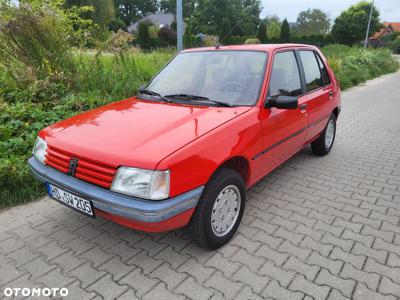 Peugeot 205