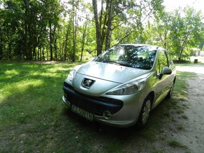 Peugeot 207 Hatchback 5d 1.4 VTi 95KM 2009